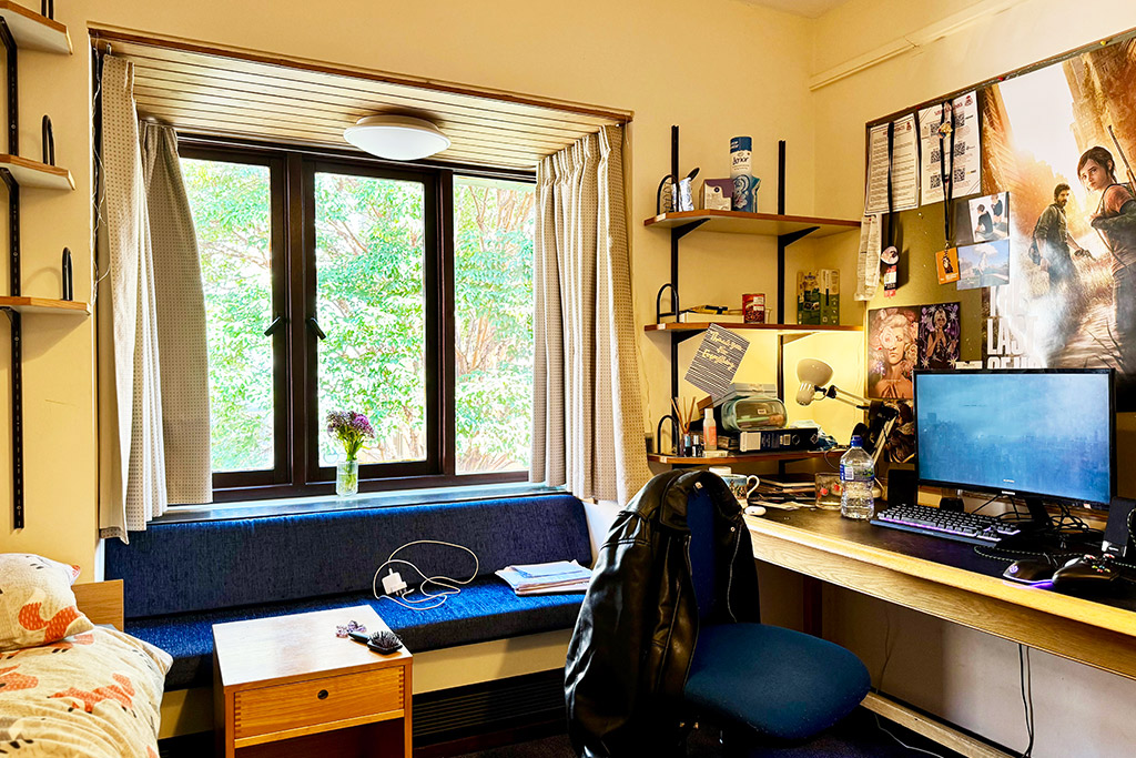 St Aldates accommodation, bedroom