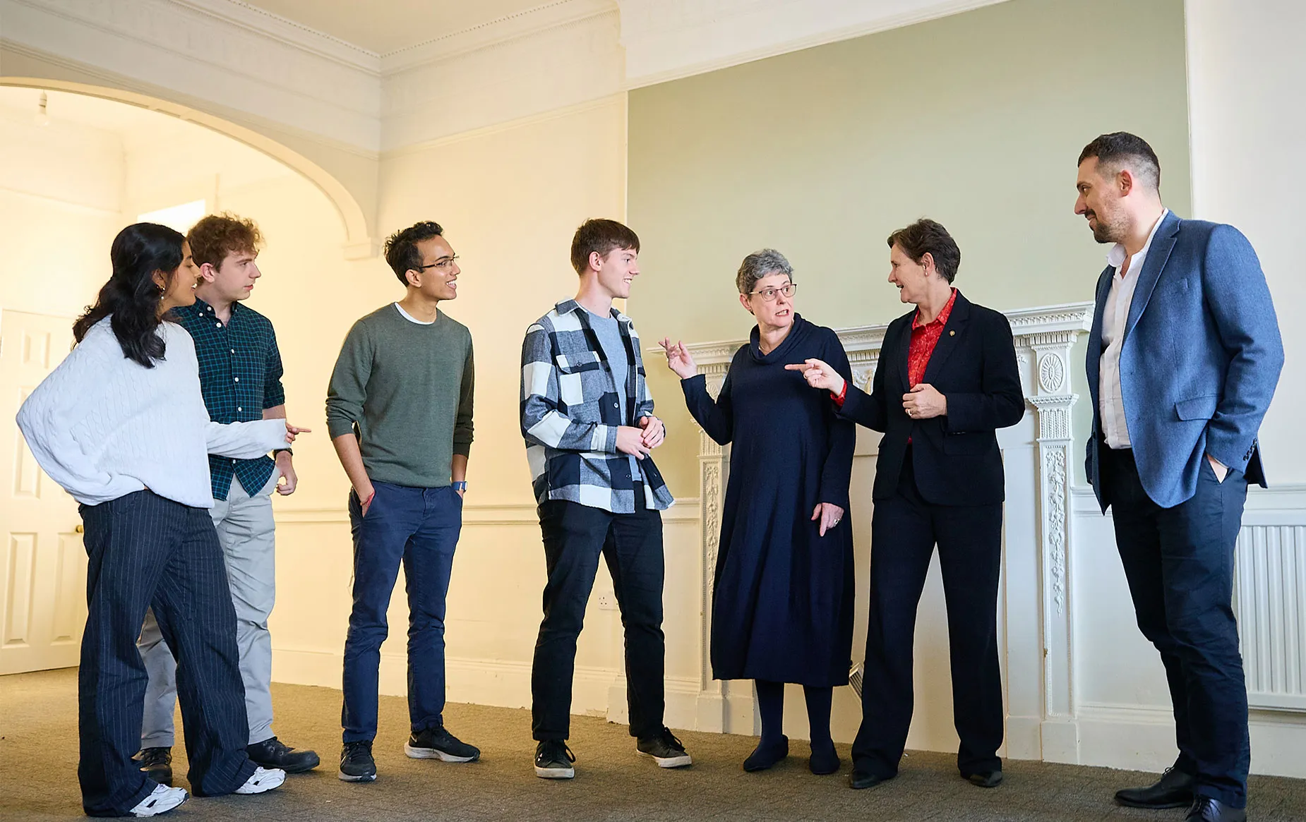 The Vice-Chancellor, the Dean of Christ Church and students touring the site with the Centre Director