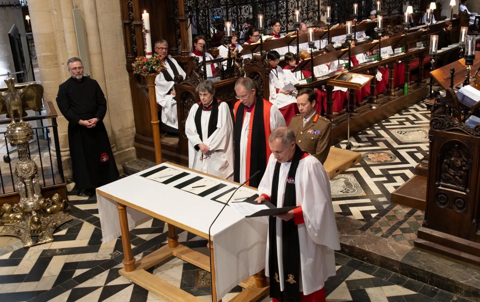 The Dean, Bishop of Oxford, and Major General Rowell prior to signing the Armed forces covenant. Photo: Rich Tilley / The Diocese of Oxford
