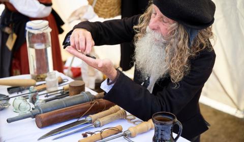 Tudor Fayre leeches