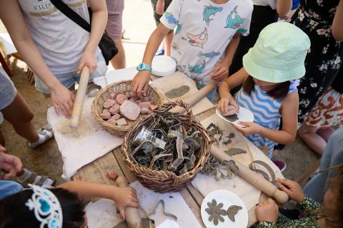 Tudor Fayre tile-making