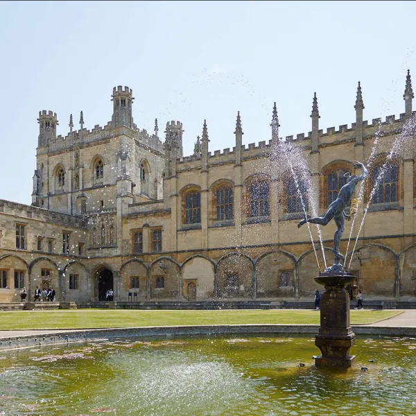 The Great Hall and Cathedral, viewed past Mercury in Tom Quad