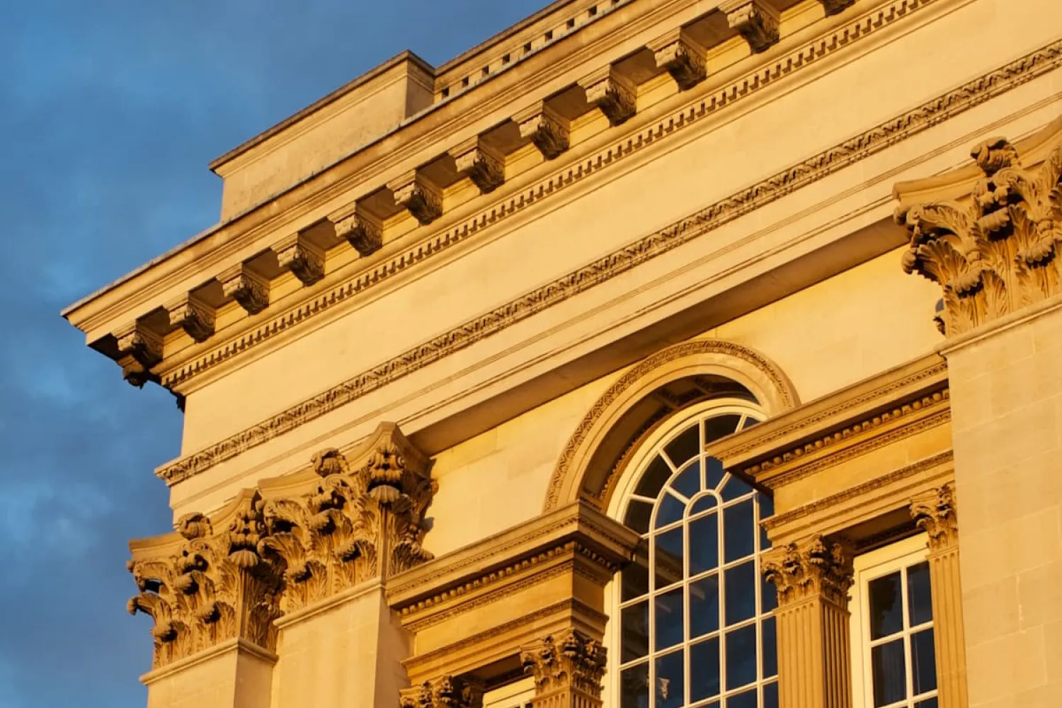 Christ Church library