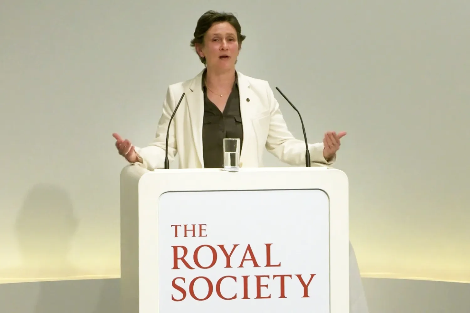 Professor Irene Tracey delivers the first Anniversary Lecture