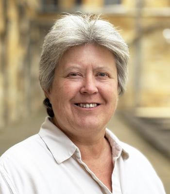 Portrait photo of Miranda Hockliffe